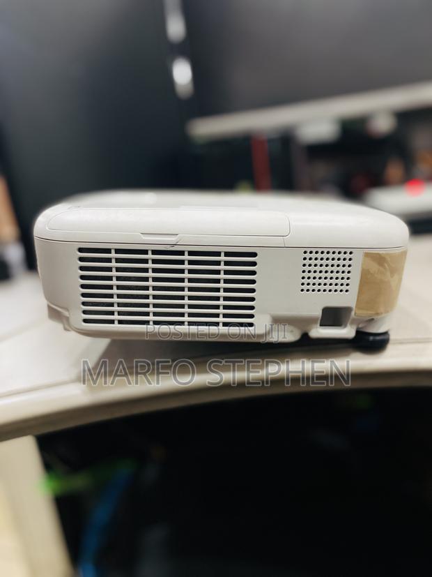 Epson Projector photo 2