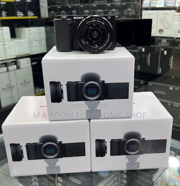 Sony Zv E10 With 16-50mm Lens for Vlogging · Photo 2