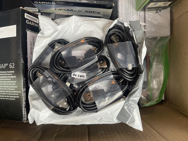 Garmin Usb Cable · Photo 2