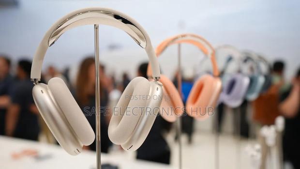 Airpods Max With Magnetic Earmuffs photo 2