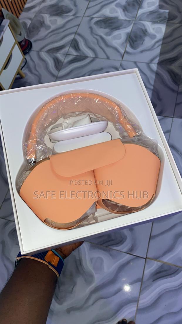 Airpods Max With Magnetic Earmuffs photo 3