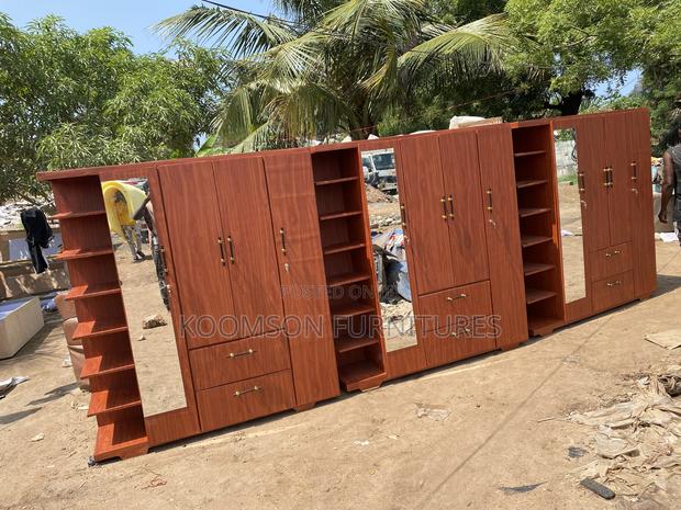 Quality Wardrobe 3 Sets · Photo 3