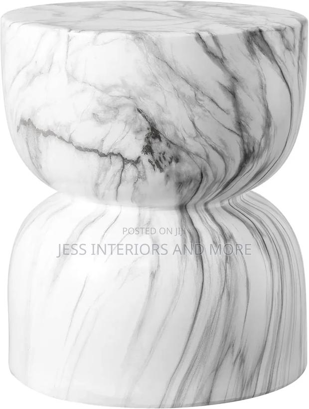 Side Table (Contemporary) · Photo 4