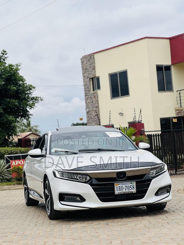 Honda Accord Sport (2.0L 4cyl Turbo 6M) 2019 White