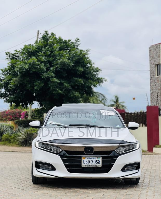 Honda Accord Sport (2.0L 4cyl Turbo 6M) 2019 White
