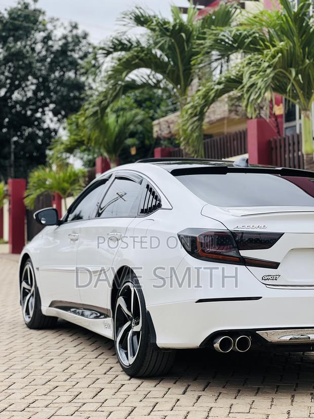 Honda Accord Sport (2.0L 4cyl Turbo 6M) 2019 White