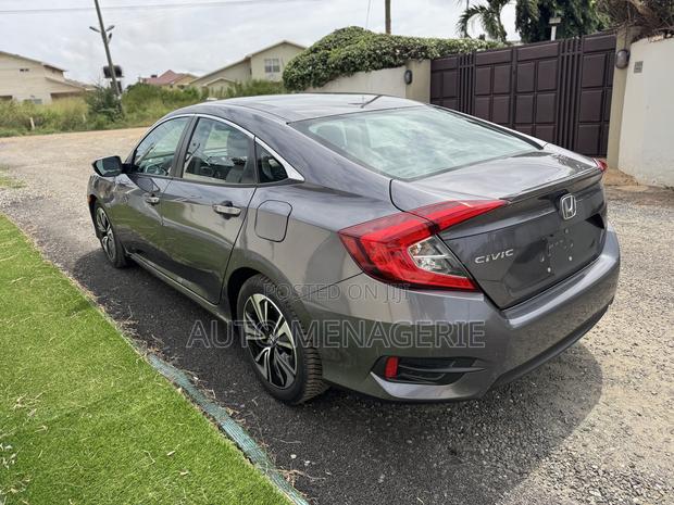 Honda Civic EX-T 4dr Sedan (1.5L 4cyl) 2016 Gray