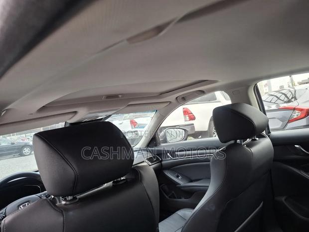 Honda Accord Touring 2018 Blue