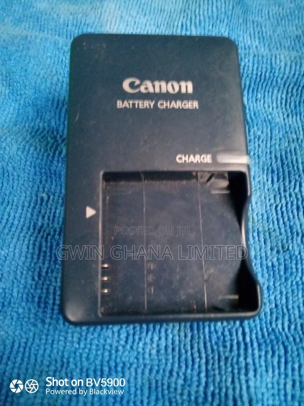 Canon Battery Cb-2lv Battery Charger photo 4
