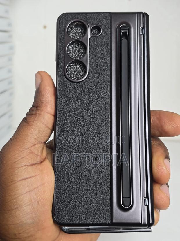 Samsung Galaxy Z Fold 6 With S Pen And Protector photo 3