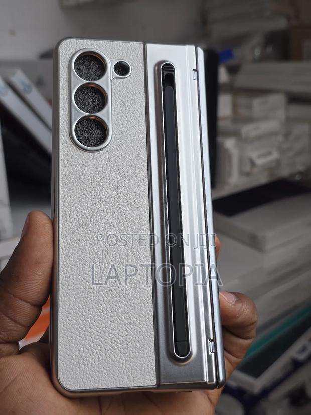 Samsung Galaxy Z Fold 6 With S Pen And Protector photo 7
