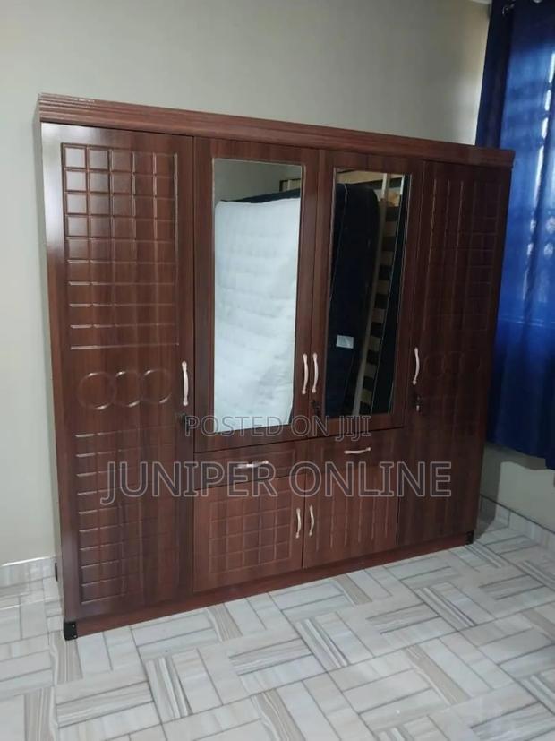 Wardrobe 4doors Brown · Photo 2