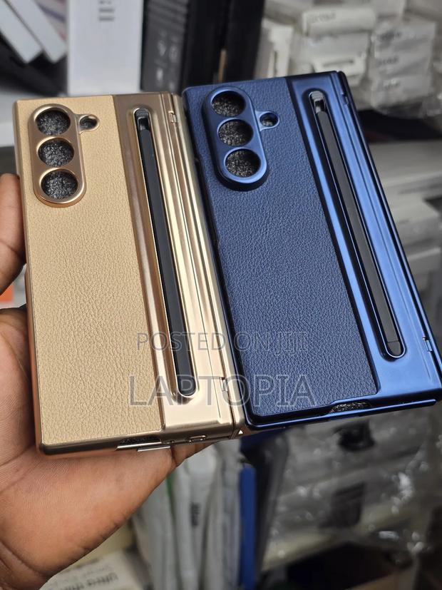 Samsung Galaxy Z Fold 7 With Screen Protector And S Pen photo 3
