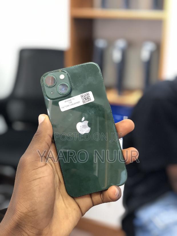 Apple iPhone 13 128 GB Green photo 3