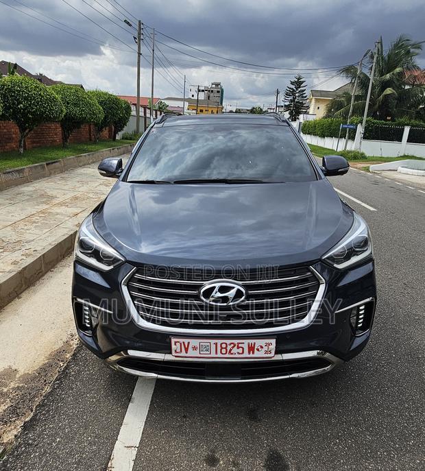 Hyundai Santa Fe 2017 Blue photo 3