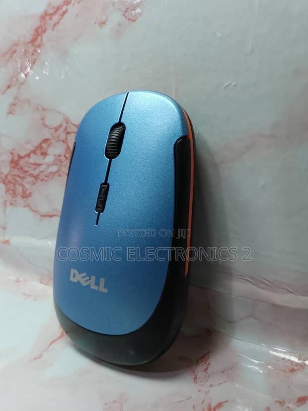 The Dell Wireless Mouse. photo 4