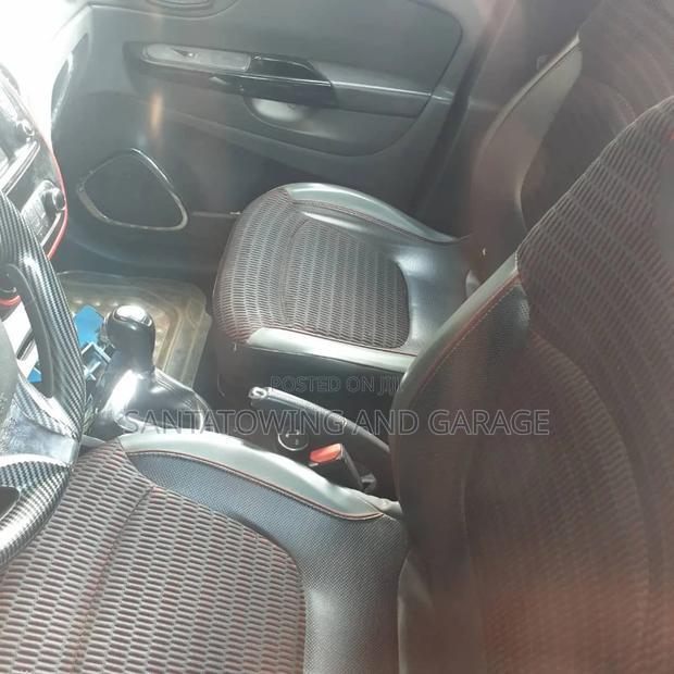 Renault Captur 1.3 Petrol FWD 2019 Red