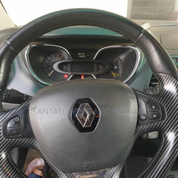 Renault Captur 1.3 Petrol FWD 2019 Red