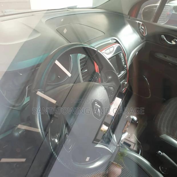 Renault Captur 1.3 Petrol FWD 2019 Red