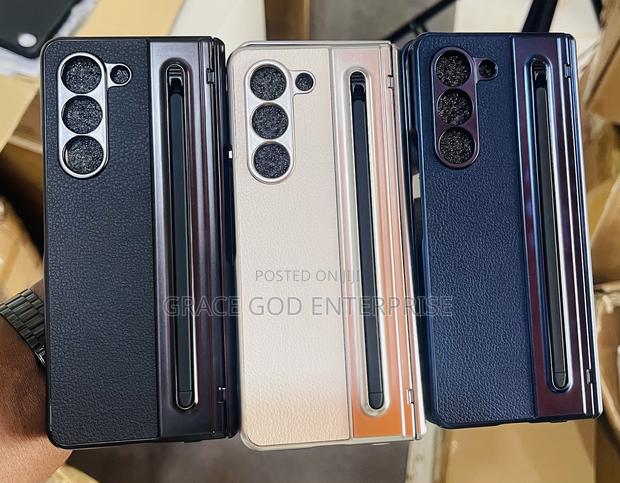 Original Samsung Galaxy Fold 5 Case With Glass Protector · Photo 4