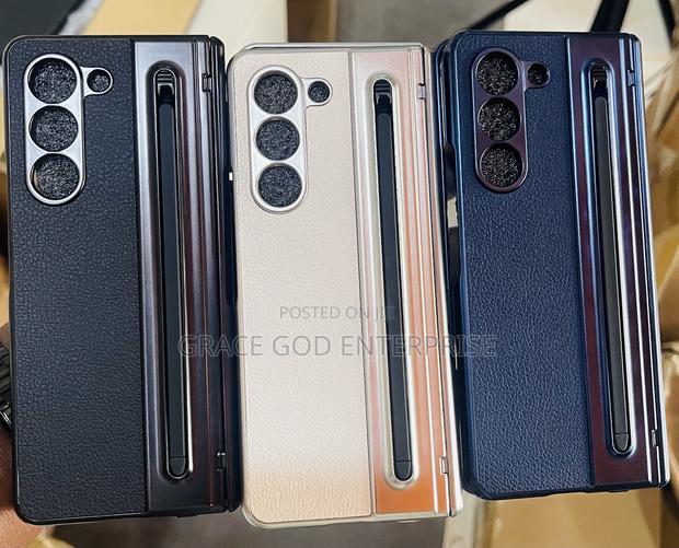 Original Samsung Galaxy Fold 5 Case With Glass Protector · Photo 3