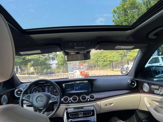 Mercedes-Benz E300 2018 Black