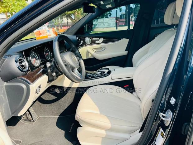Mercedes-Benz E300 2018 Black