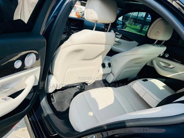 Mercedes-Benz E300 2018 Black