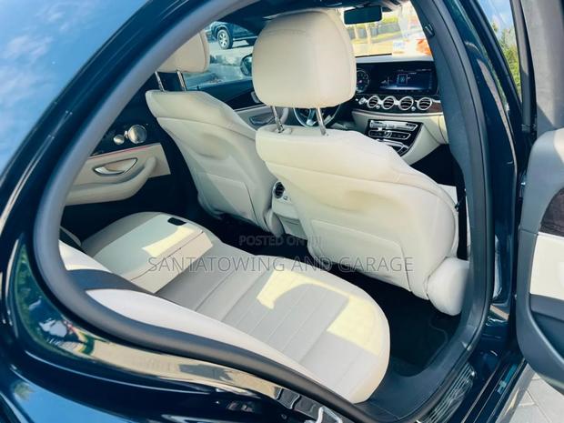 Mercedes-Benz E300 2018 Black