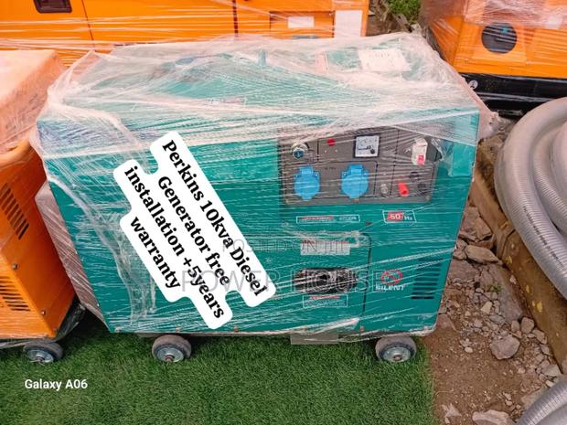 Plot Pilot Perkins Diesel Generator 10kva Silent · Photo 2