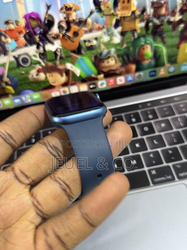 Apple Watch Series 7 Blue photo 4