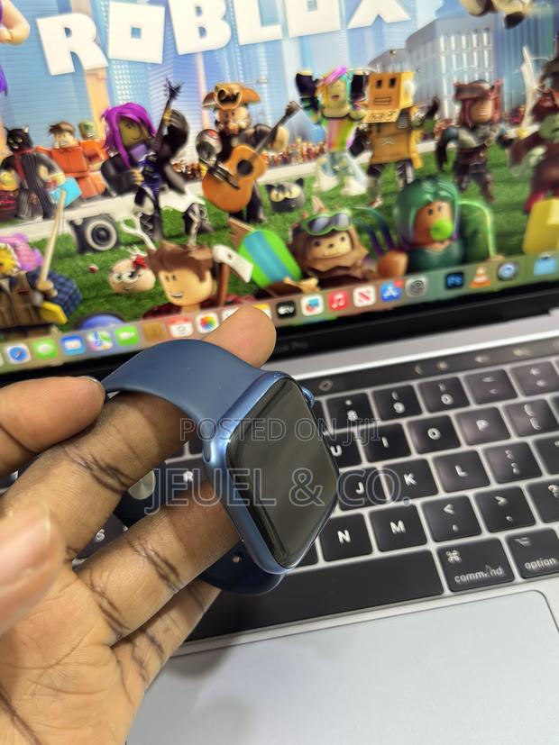 Apple Watch Series 7 Blue photo 5