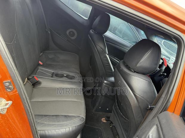 Hyundai Veloster 2016 Orange