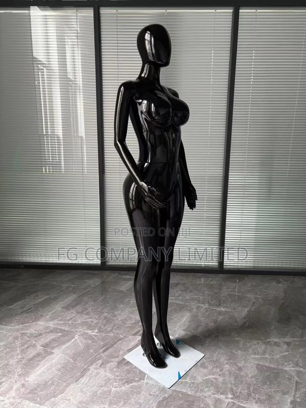 Mannequin Fiberglass BBL Female Dummy photo 2