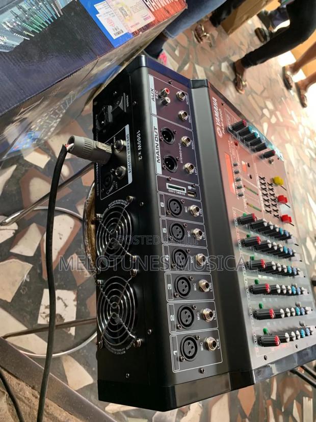 Yamaha Pam-600d 6-Channel Professional Music Mixer. · Photo 4