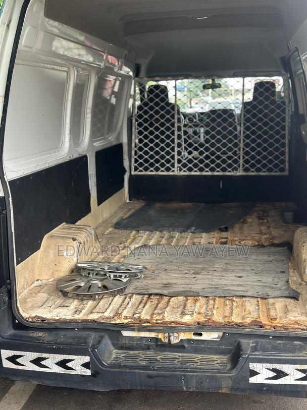 Nissan NV350 2016 White