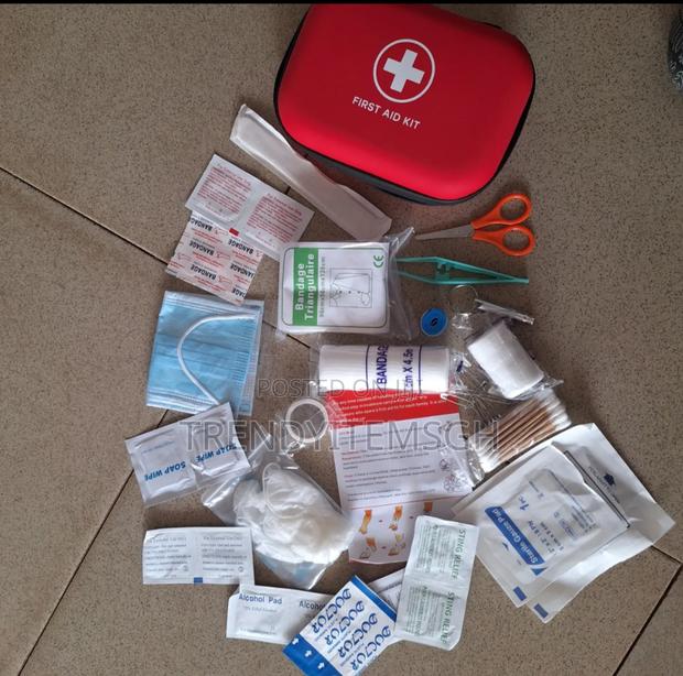 Outdoor Emergency Kit Medical Bags Travel First Aid Kits · Photo 3