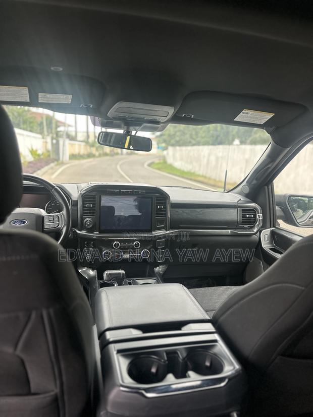 Ford F-150 2021 Black