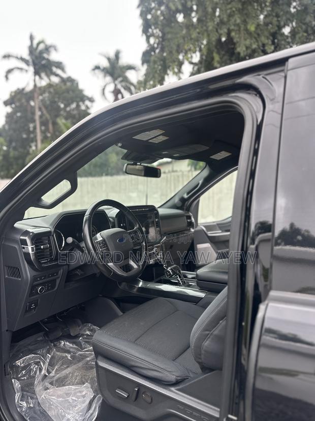 Ford F-150 2021 Black