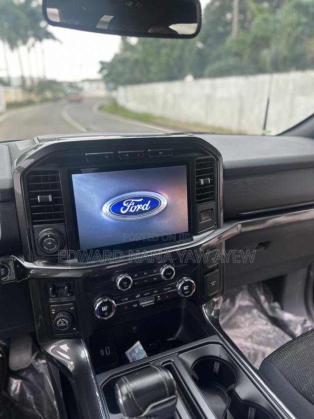 Ford F-150 2021 Black