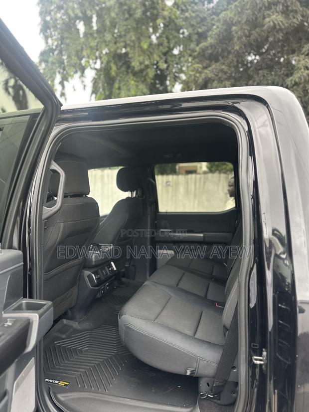 Ford F-150 2021 Black