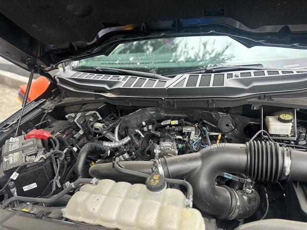 Ford F-150 2021 Black