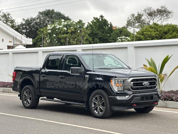 Ford F-150 2021 Black