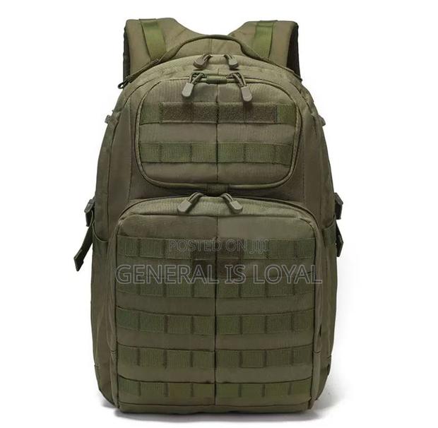 Camping Backpack · Photo 3