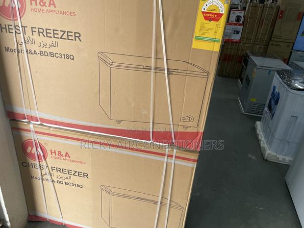 H a Chest Freezer photo 3