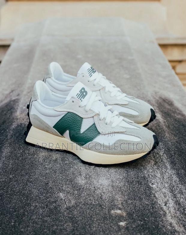 Authentic New Balance Unisex 327 Available · Photo 3