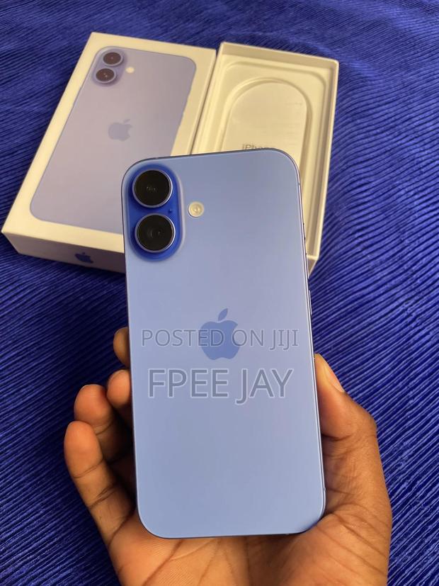 New Apple iPhone 16 256 GB Blue