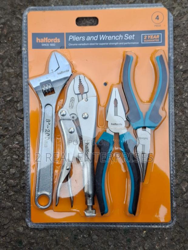 Halfords 4 Piece Pliers Wrench Set · Photo 2