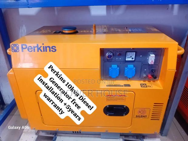 The Quantum Mixer Perkins Diesel Generator 10kva Silent · Photo 2