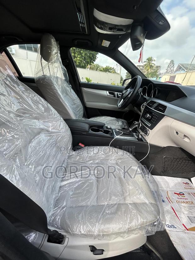 Mercedes-Benz C250 2014 Gray photo 3